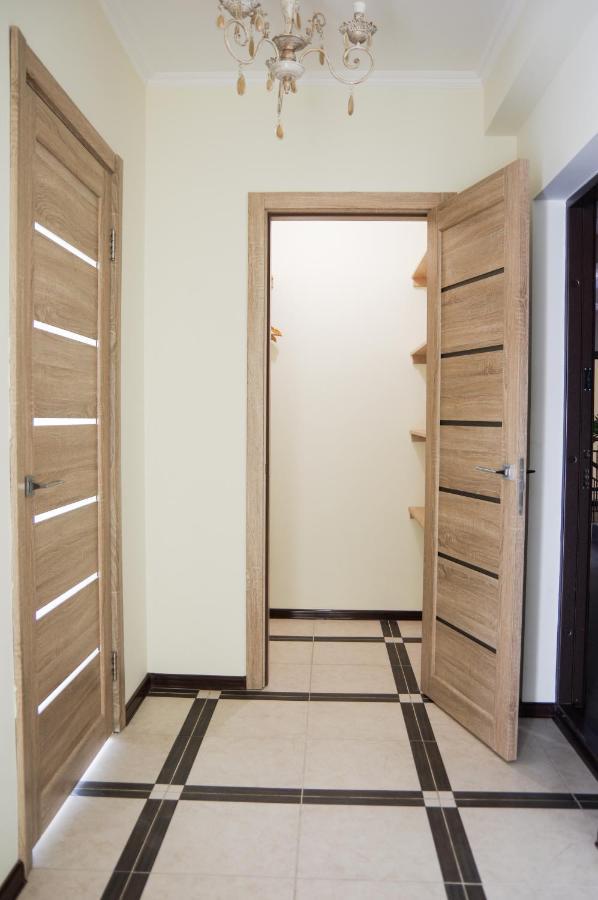 Chiernomorskie Apartamenty Odesa Exterior foto