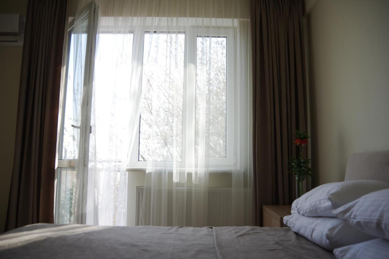 Chiernomorskie Apartamenty Odesa Exterior foto