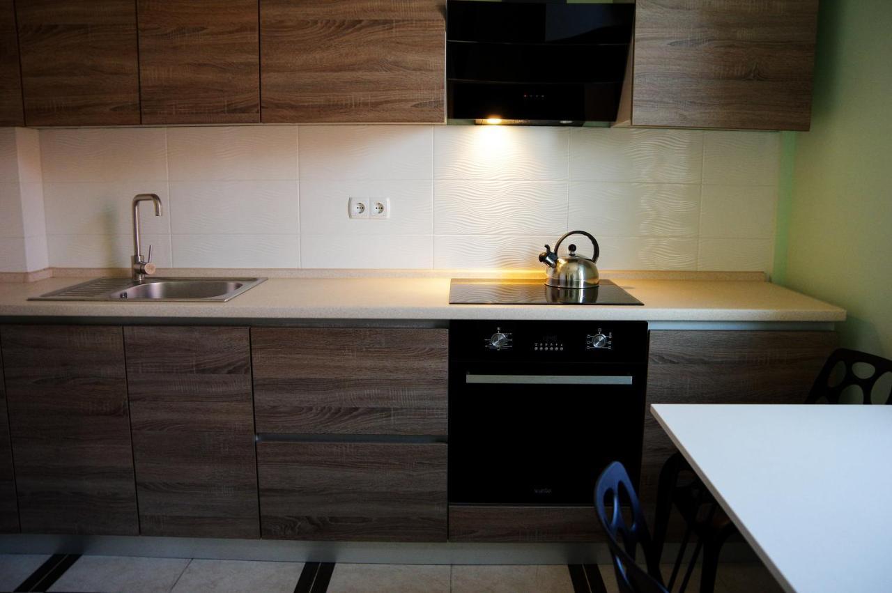 Chiernomorskie Apartamenty Odesa Exterior foto