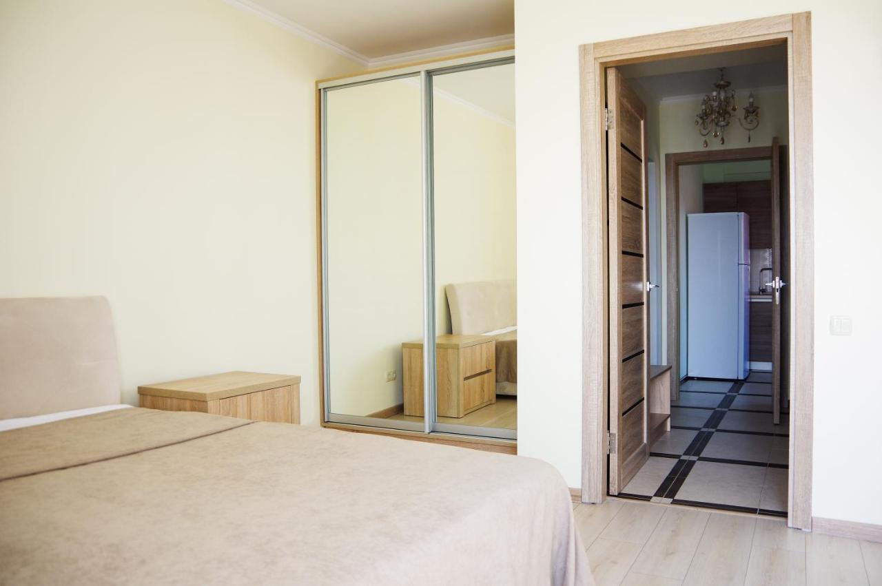 Chiernomorskie Apartamenty Odesa Exterior foto